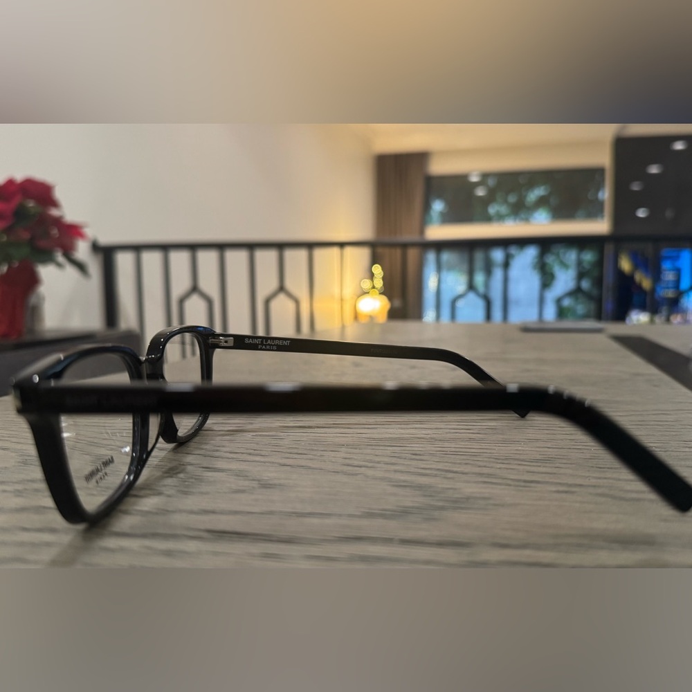 Saint Lauren Optical Eyewear | Black - Picture 4 of 13